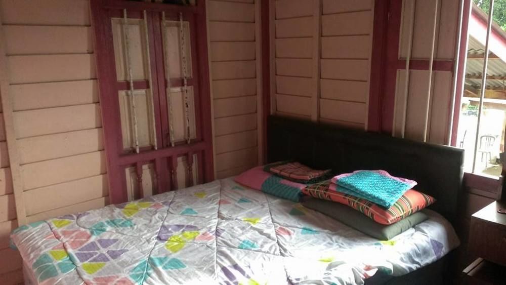 Homestay Bukit Gantang Hotel Тайпинг Екстериор снимка